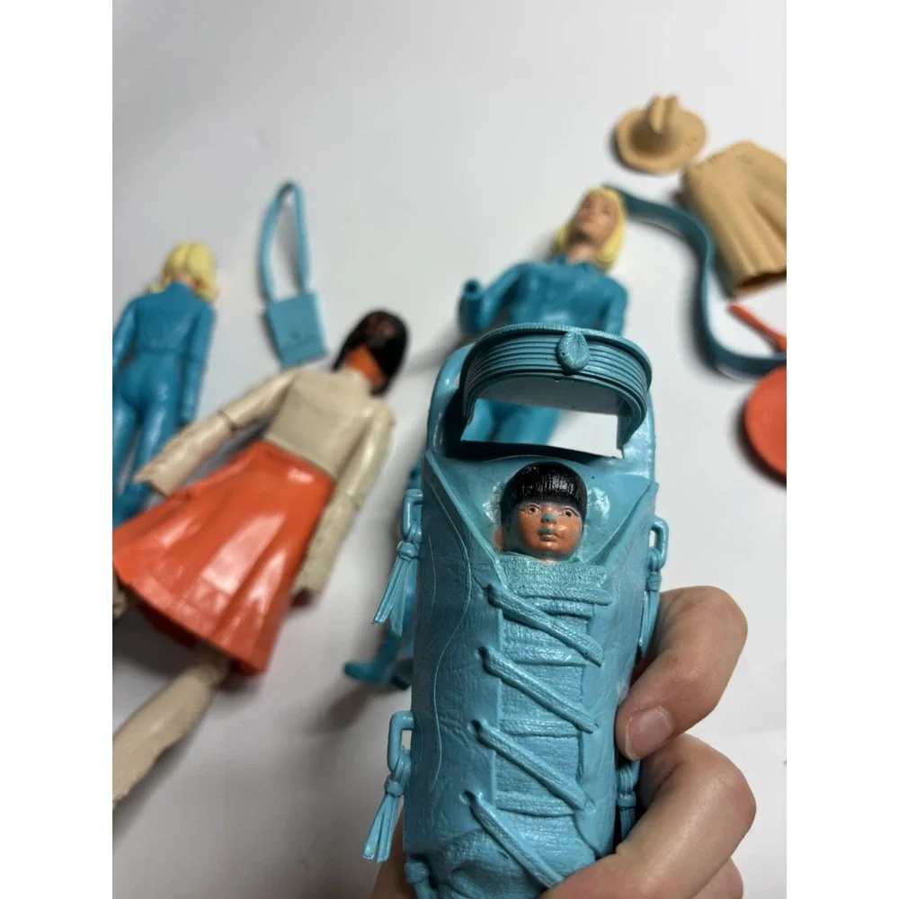 Large Lot Of Vintage West Action Figures And Access Wildflower -Jane - Custer +